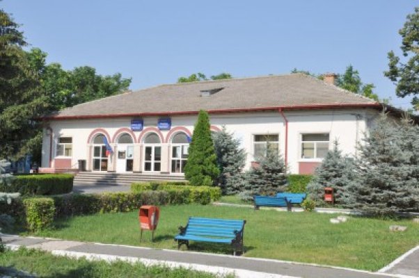 Primăria Kogălniceanu pune la dispoziţia enoriaşilor microbuze pentru pelerinaj la mănăstirea Prislop